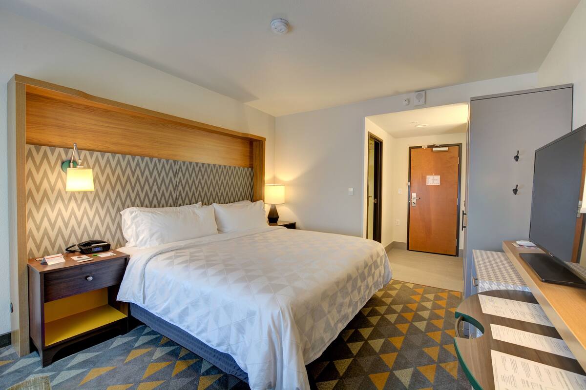 Down duvets, pillow-top beds, desk, blackout curtains