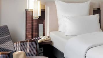 Standard Room, 1 Single Bed | In-room safe, desk, blackout curtains, soundproofing