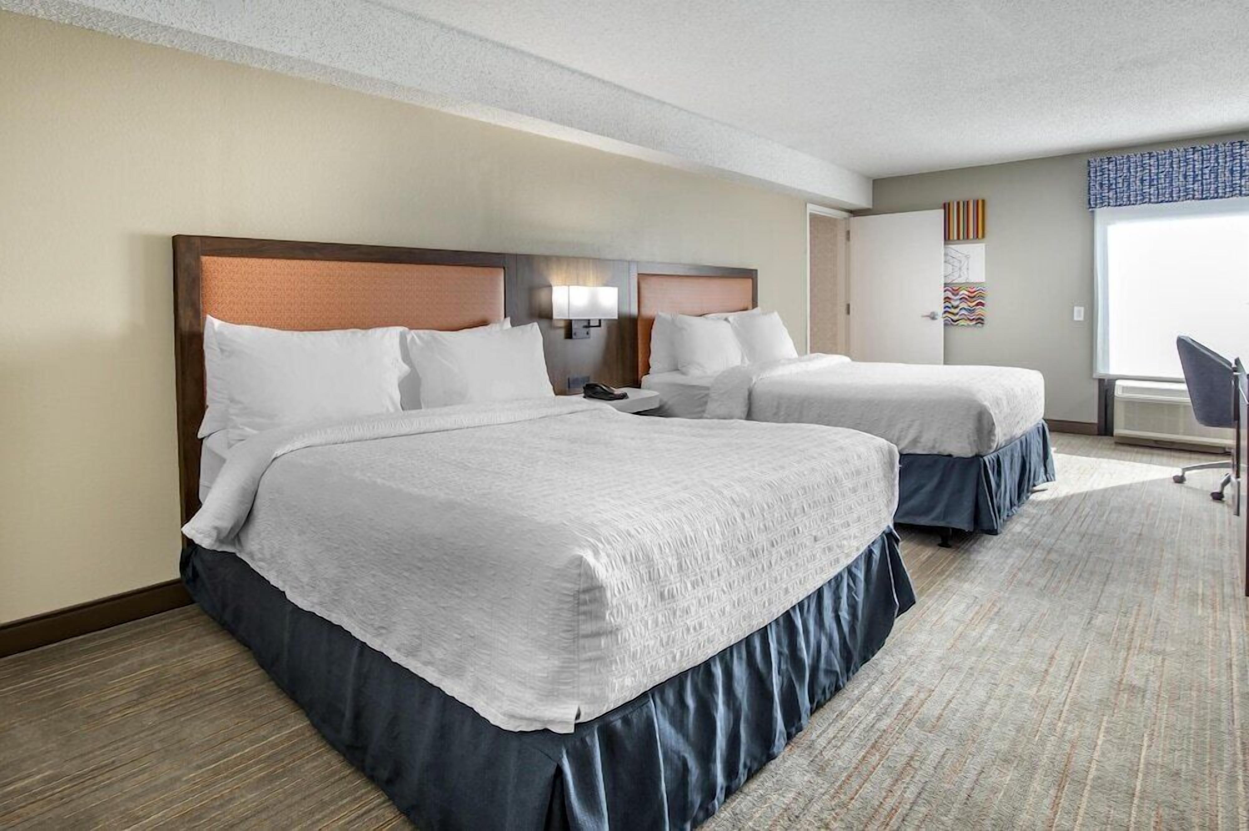 Iron/ironing board, free WiFi, bed sheets, alarm clocks
