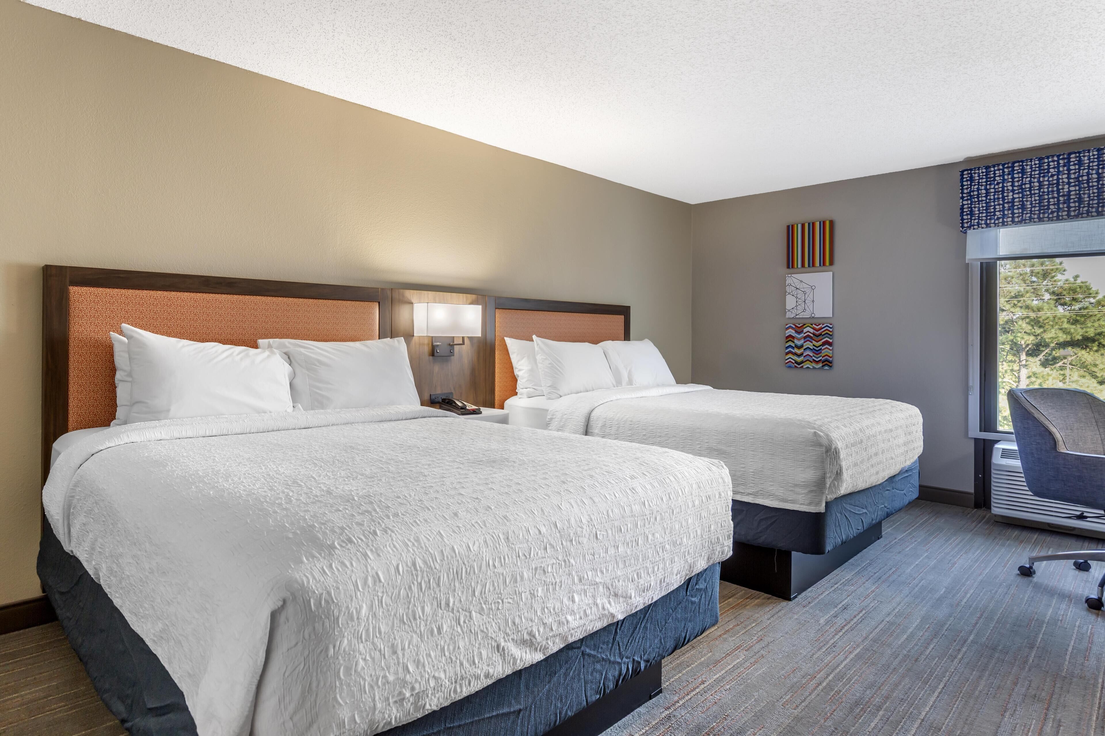 Two double beds non smoking | Iron/ironing board, free WiFi, bed sheets, alarm clocks