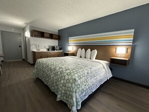 Studio, 1 Tempat Tidur King, Bebas Asap Rokok | Meja kerja, ruang kerja ramah laptop, dan tirai kedap cahaya