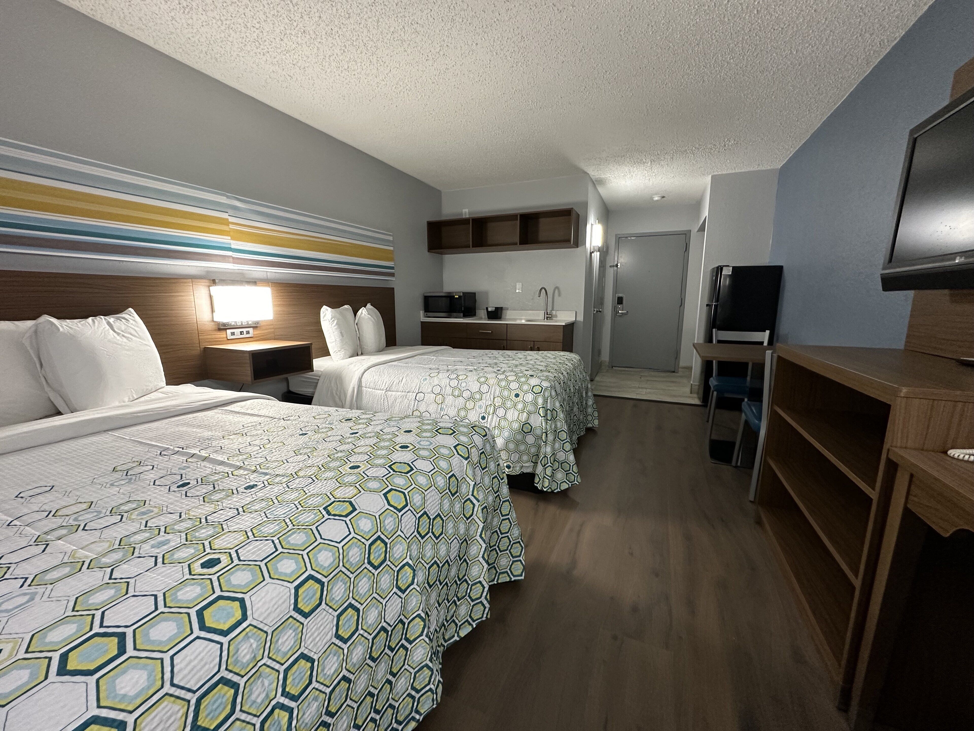 Foto - HomeTowne Studios by Red Roof Richmond, VA - W Broad St