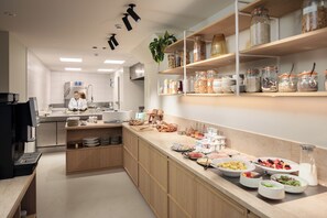 Daily buffet breakfast for a fee - Hotel Chamade (Ghent)