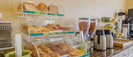 Petit déjeuner buffet compris tous les jours
