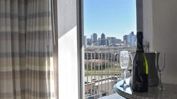 Room, 1 King Bed, Non Smoking | View from room