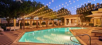 DoubleTree by Hilton Dallas - Market Center