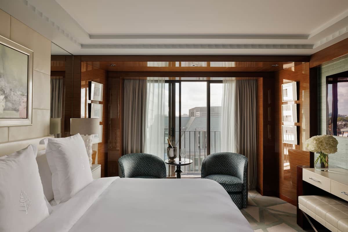 Suite (Westminster) | Premium-sengetøj, minibar, pengeskab på værelset, skrivebord