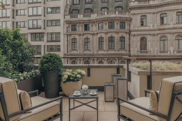 Grand Terrace Suite | Terrace/patio