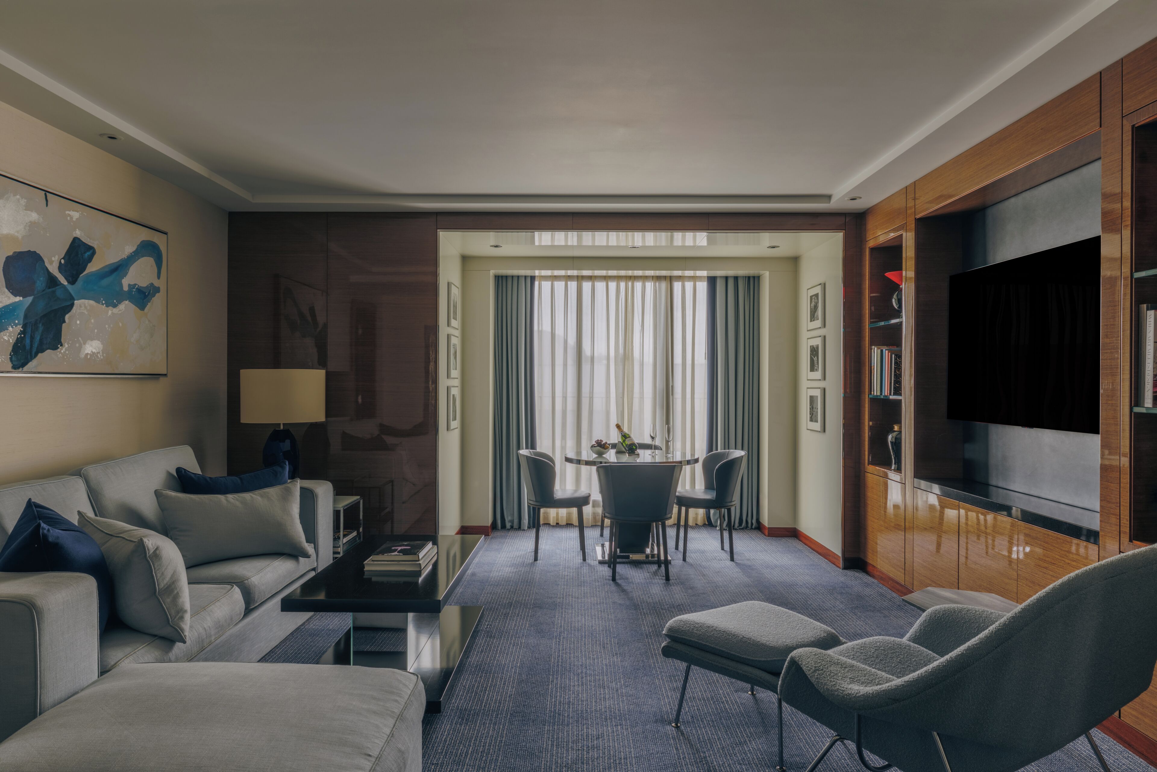 Suite (Ambassador) | Living area