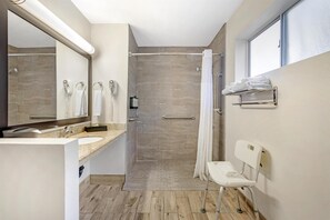 Suite, 1 Queen Bed, Accessible, Non Smoking | Bathroom - Best Western Kettleman City Inn & Suites (Kettleman City)