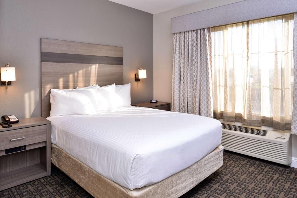 Coffres-forts dans les chambres, bureau