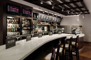 Bar (en el alojamiento)