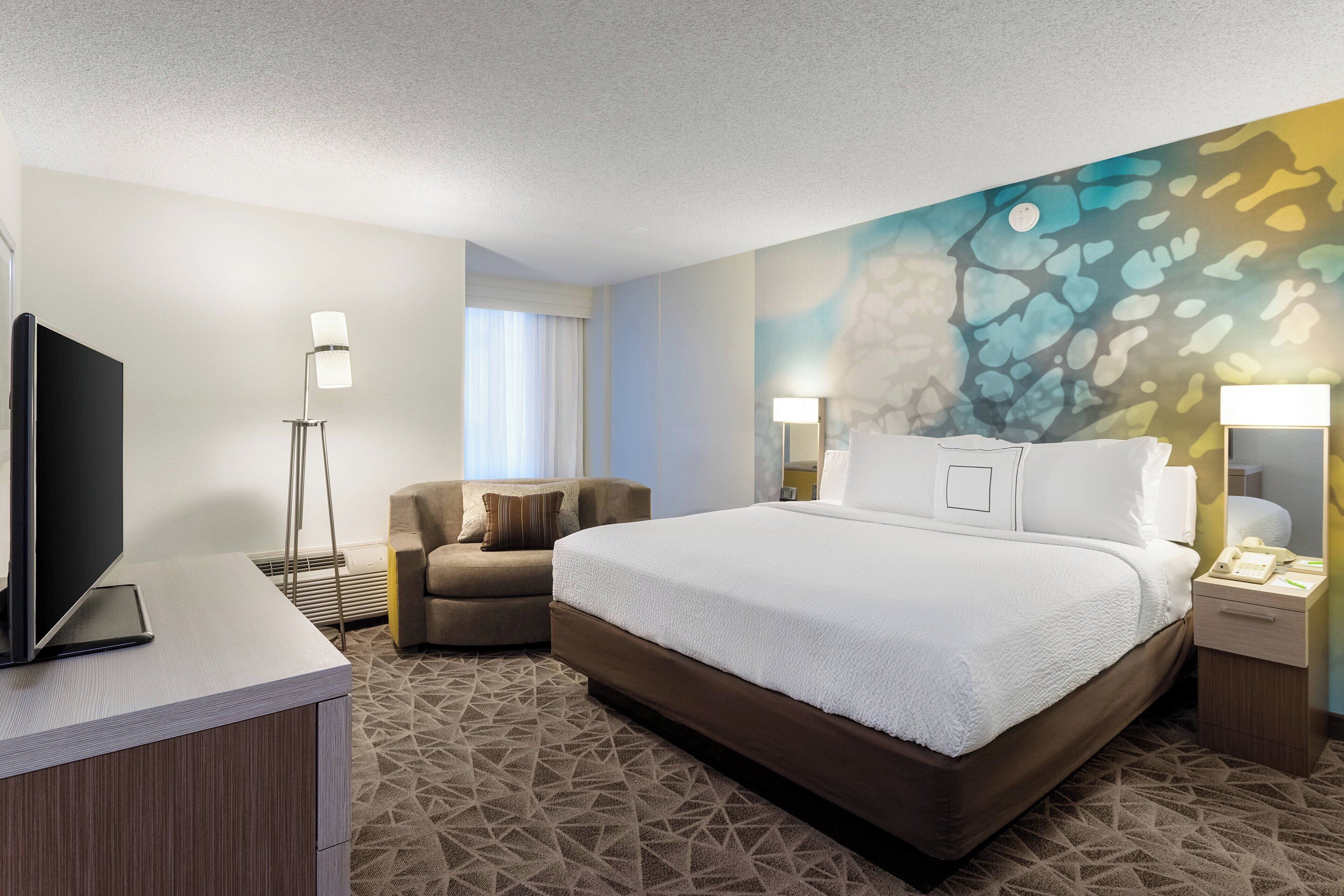 executive suite, 1 bedroom | hypo-allergenic bedding, in-room safe, desk, laptop workspace