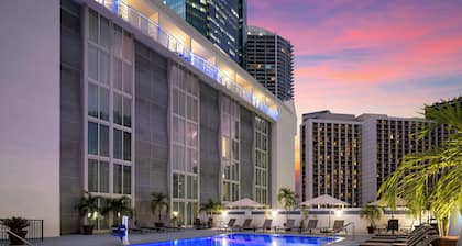 Courtyard by Marriott Miami Downtown
