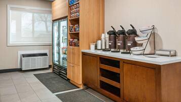 Free daily continental breakfast