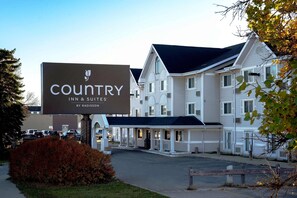 Exterior - Country Inn & Suites by Radisson, Winnipeg, MB (Winnipeg)