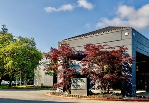 المنش أة من الخارج