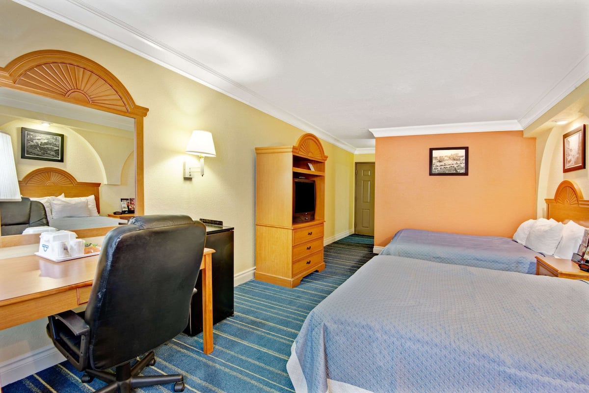 Chambre Standard, 2 grands lits