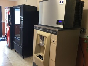 Vending machine