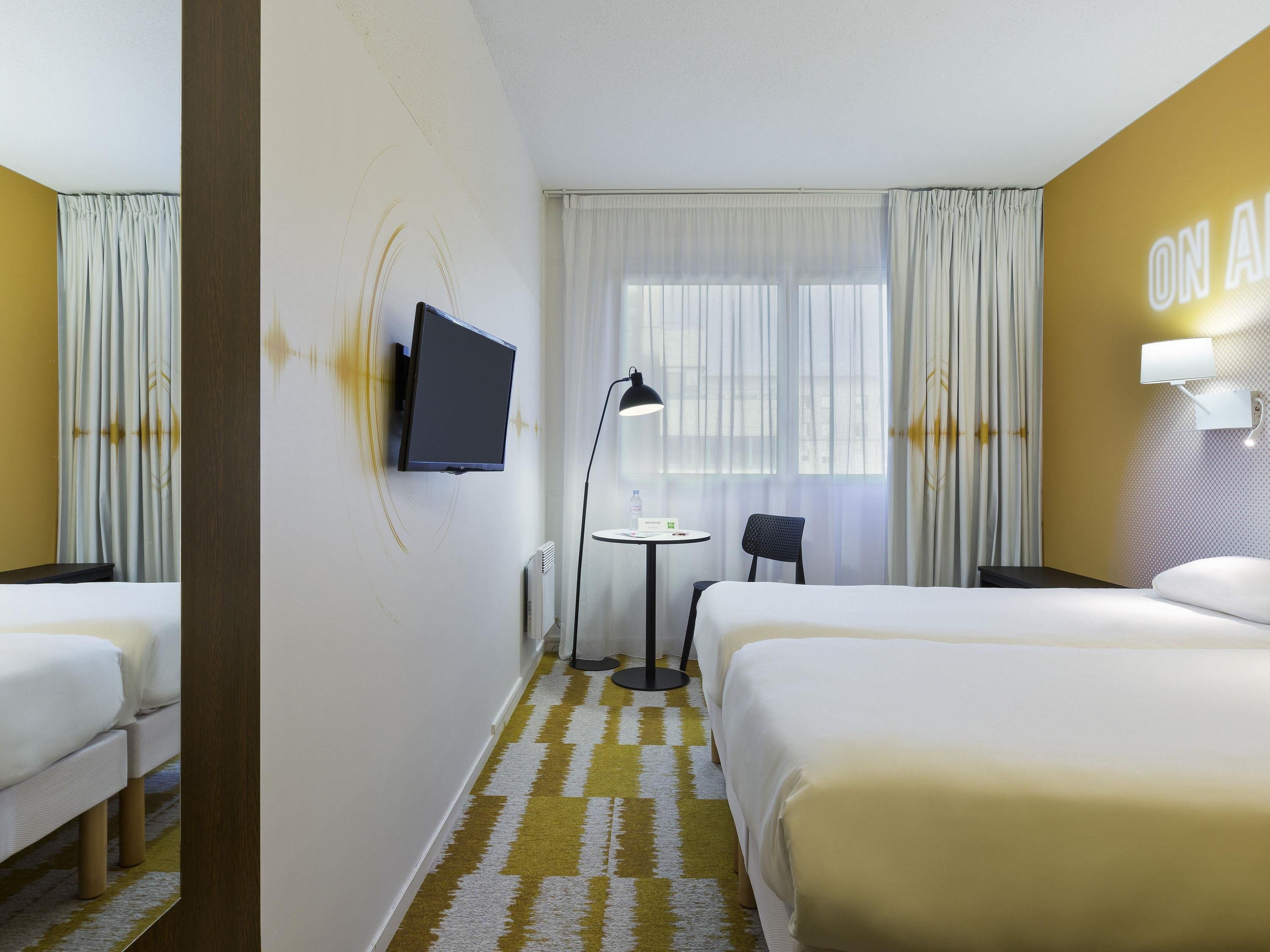 Photo - ibis Styles Massy Opéra