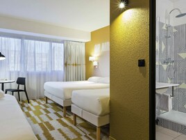Standard Room, 3 Twin Beds | Desk, blackout drapes, soundproofing, free WiFi