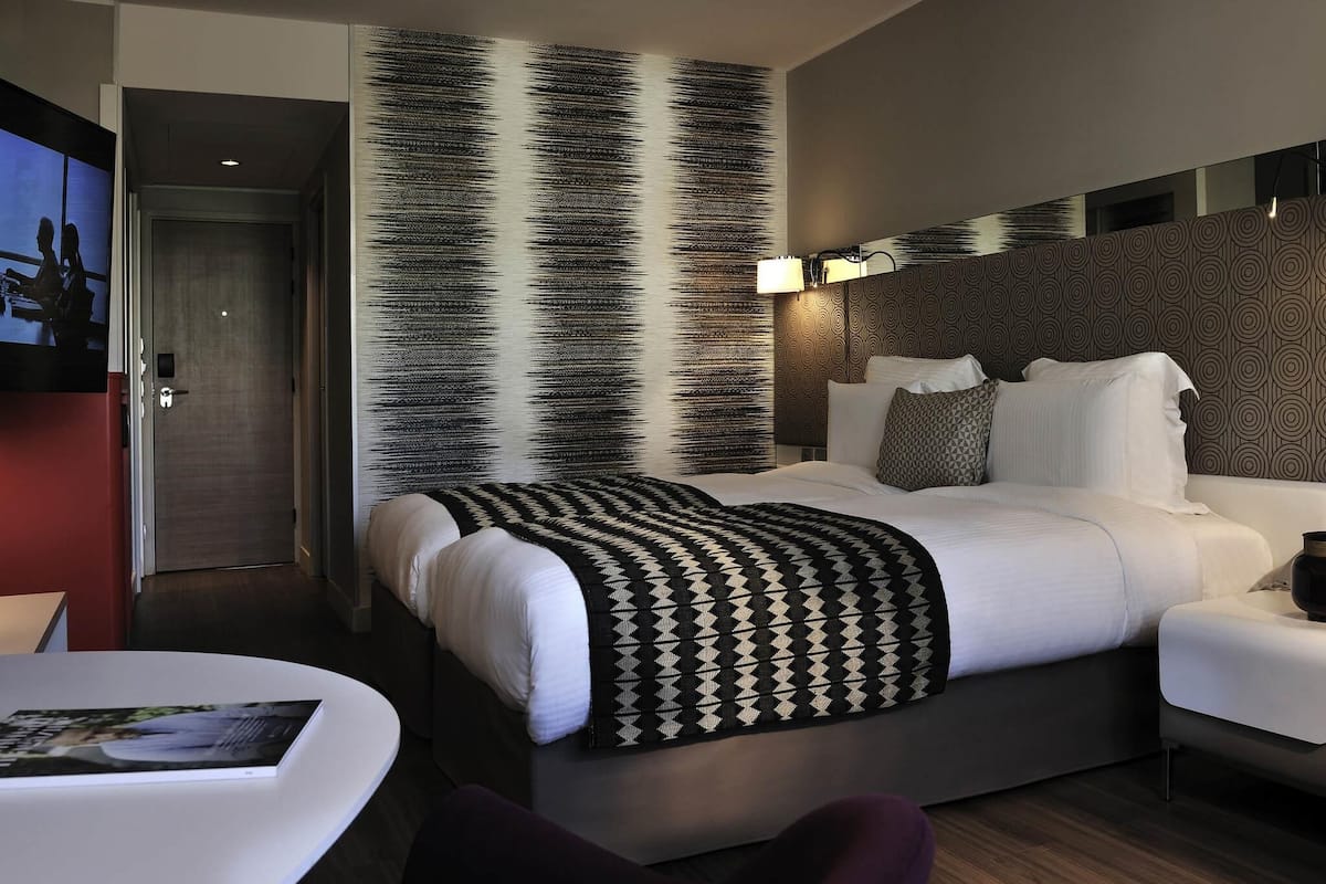 Superior Room, 2 Single Beds, City View