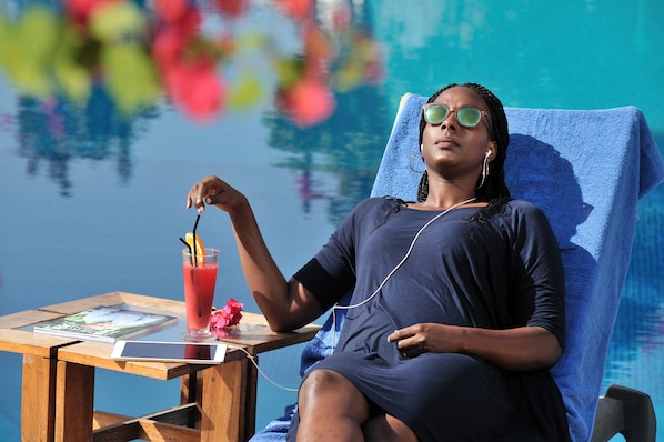 Outdoor pool, pool loungers