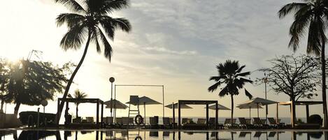 Outdoor pool, pool loungers