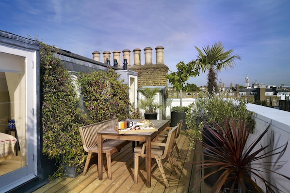 Doppelzimmer, Terrasse, Stadtblick