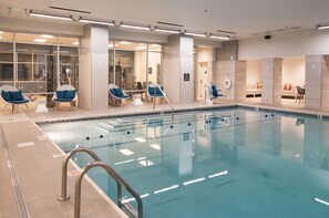 Indoor pool, sun loungers