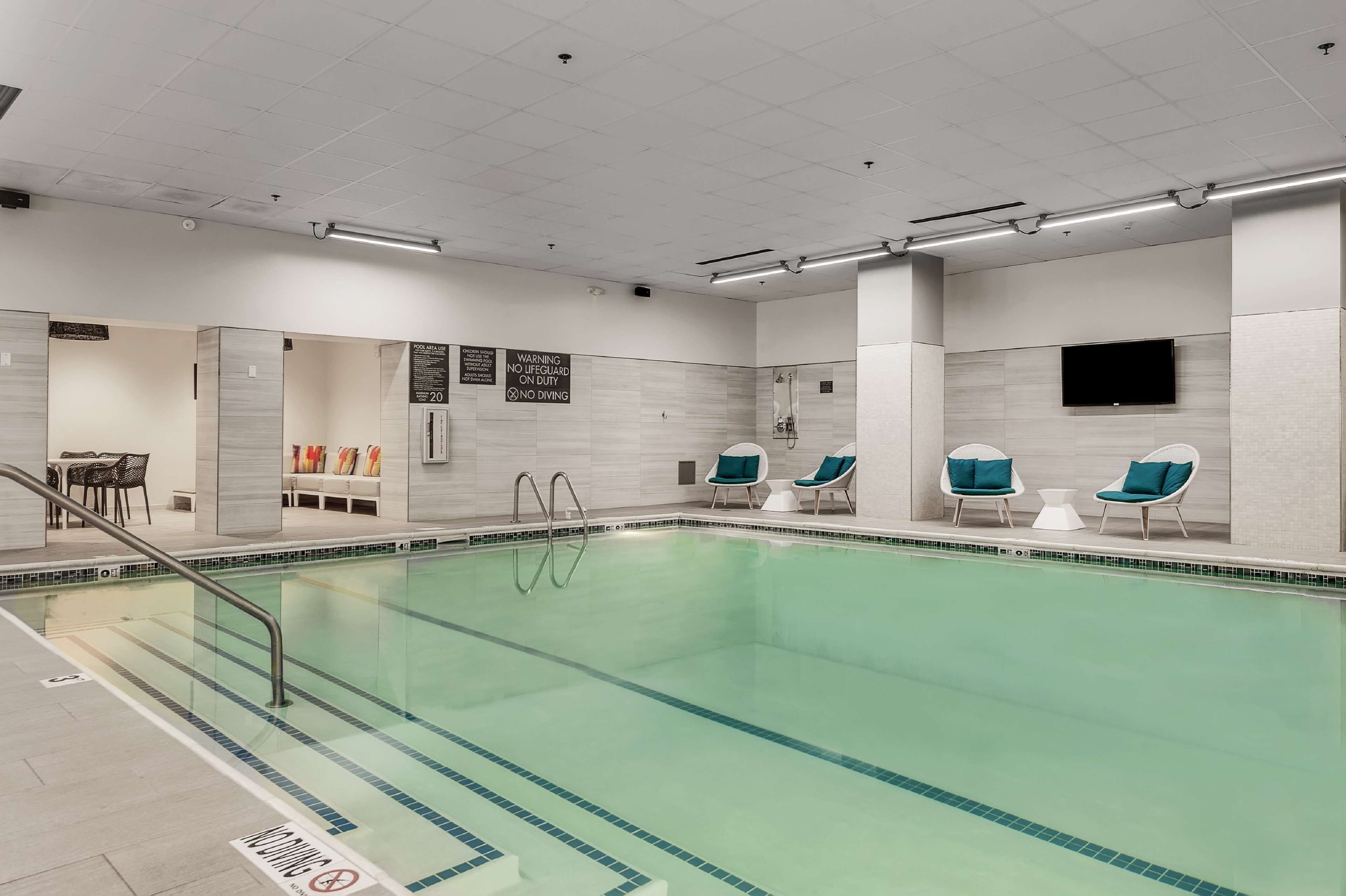 indoor pool, pool loungers