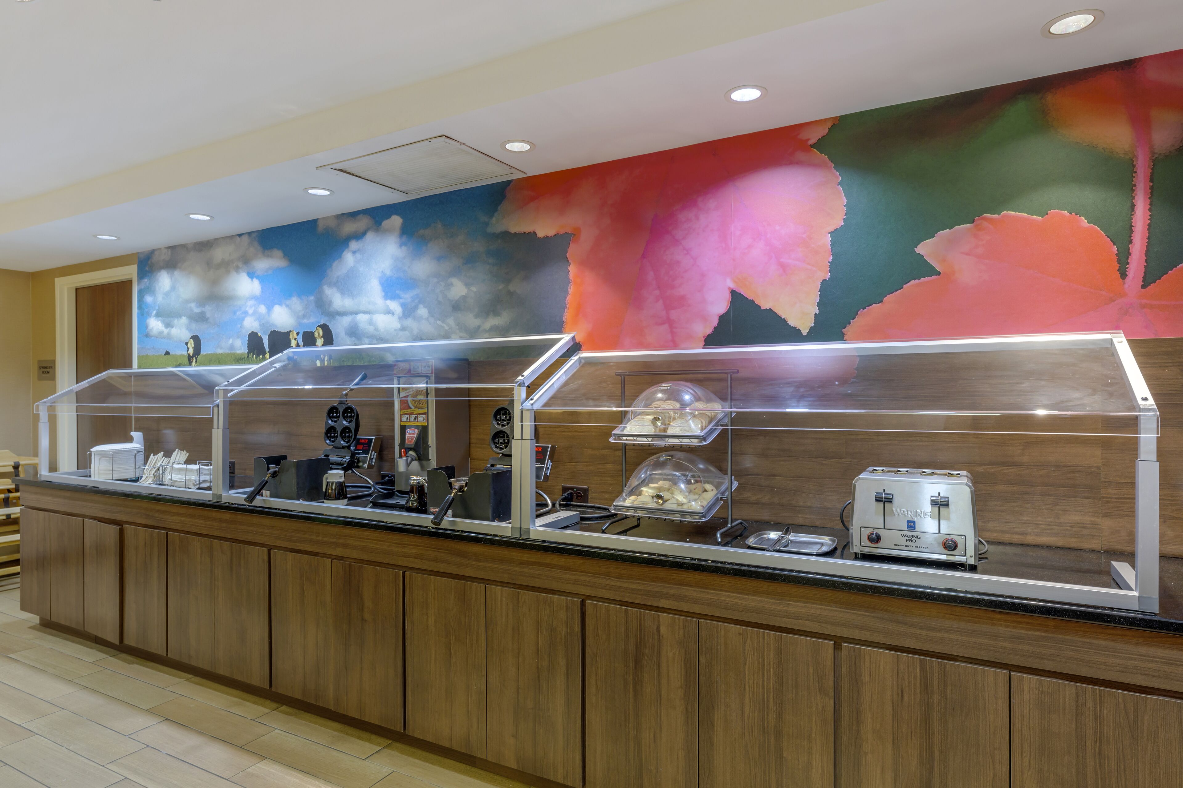 free daily continental breakfast