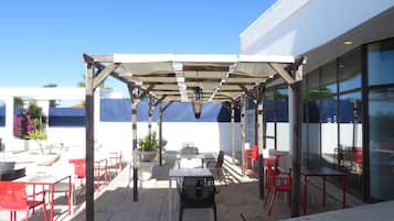 Sundeck