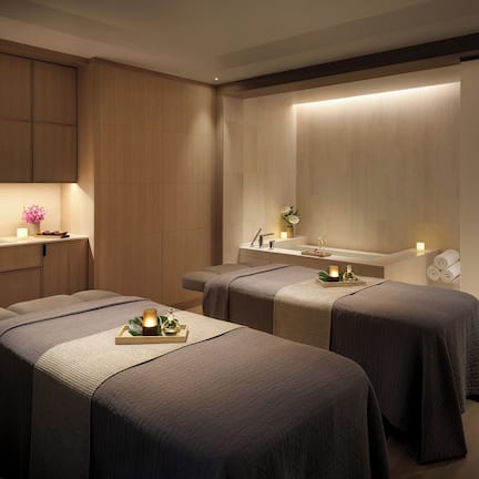 Couples treatment rooms, body treatments, hydrotherapy, aromatherapy