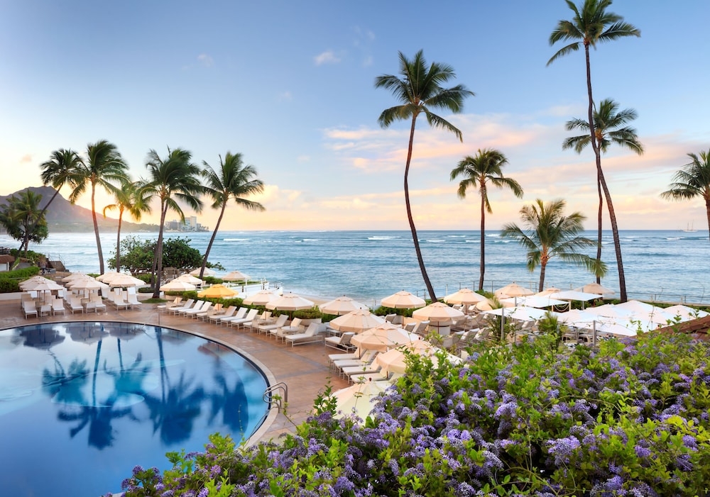 Halekulani Hotel by null