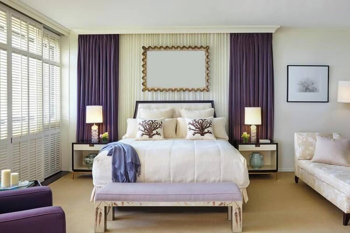 Halekulani Suite | Bộ đồ giường cao cấp, két bảo mật tại phòng, bàn 