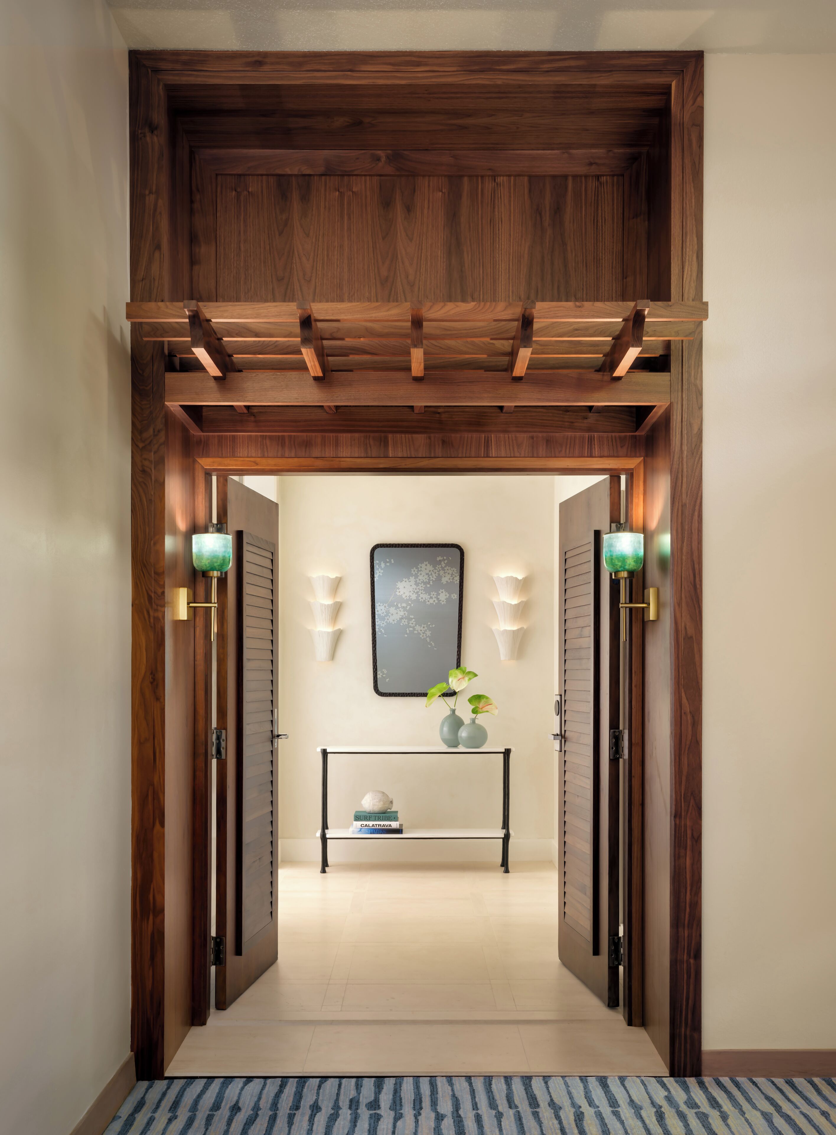 Photo - Halepuna Waikiki by Halekulani - NO RESORT FEE