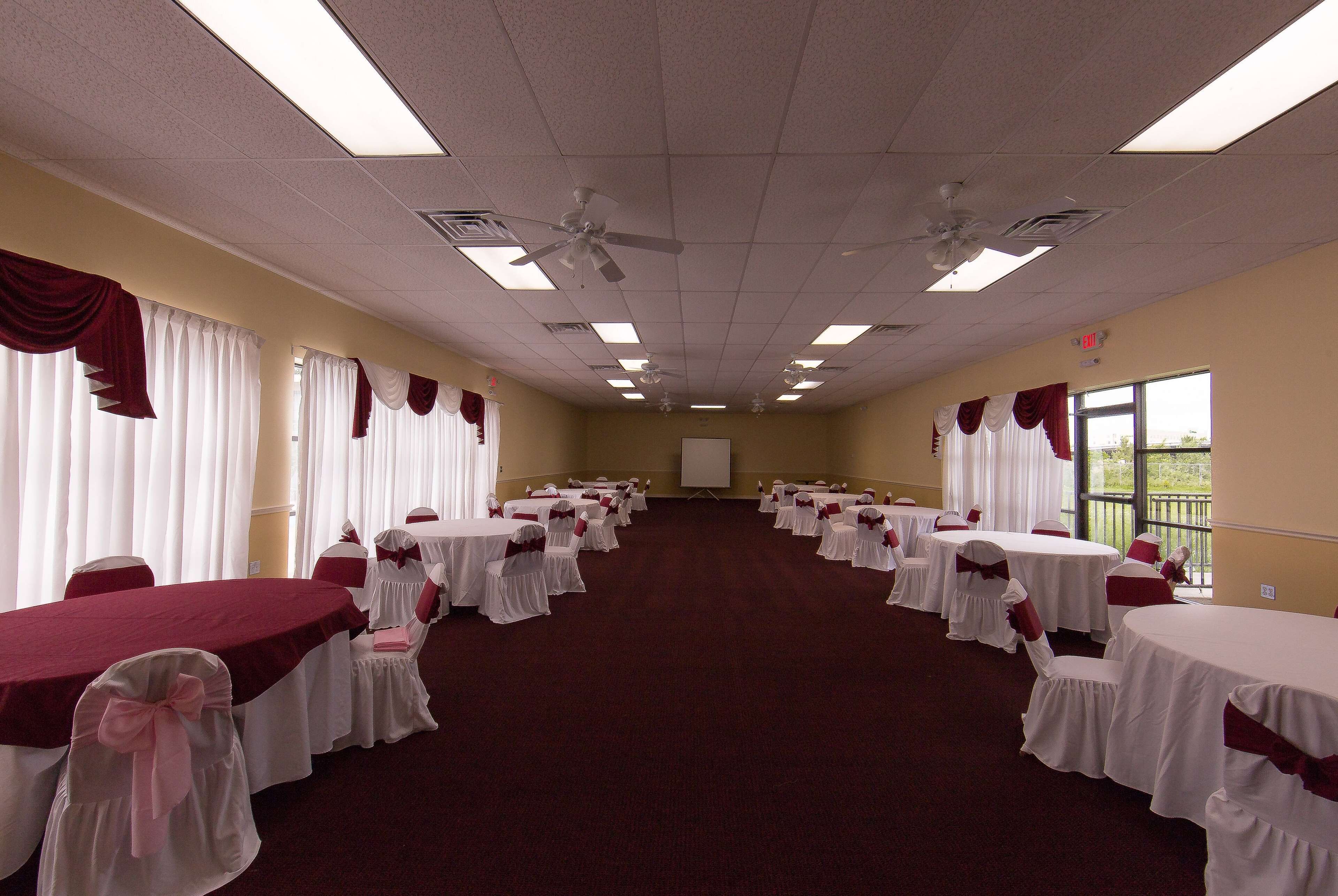 Foto - Ramada by Wyndham Houston Intercontinental Airport East