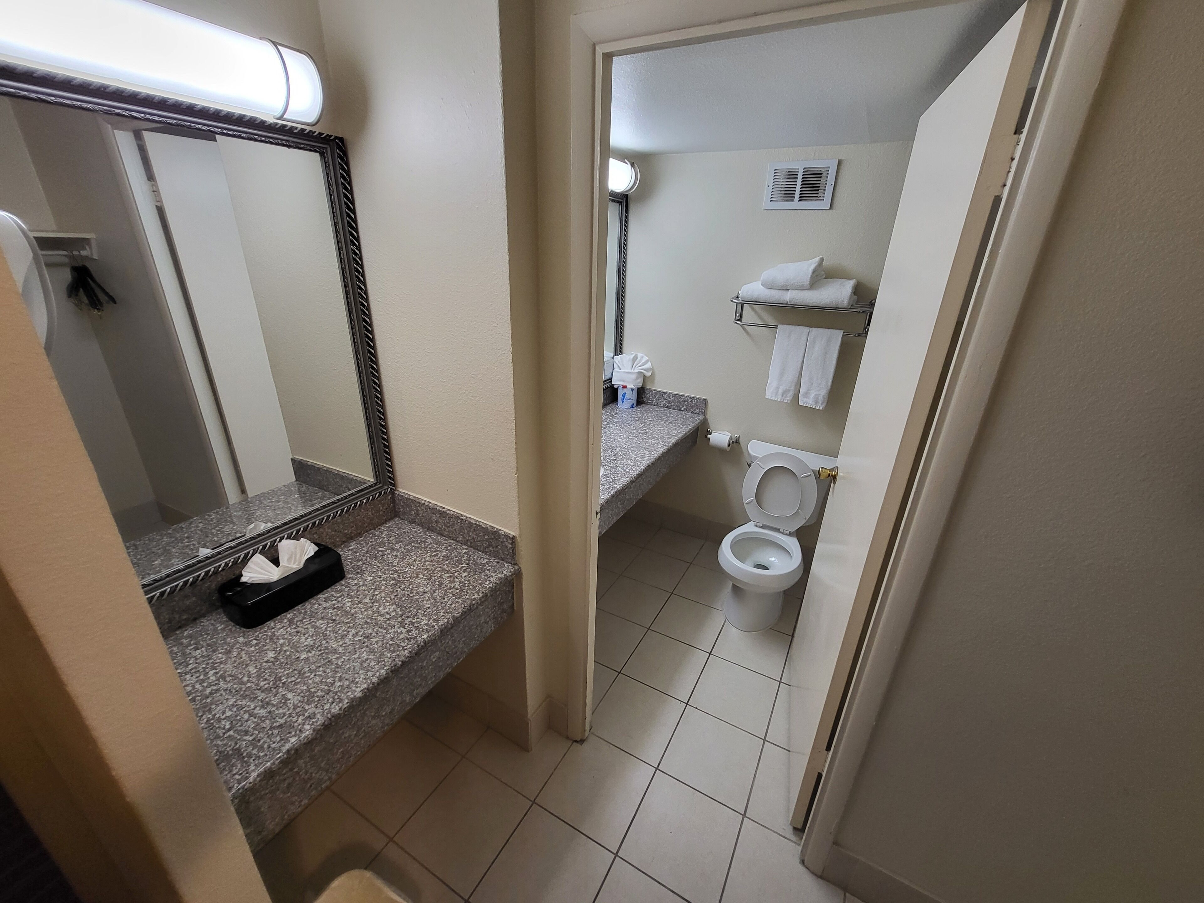 Foto - Ramada by Wyndham Houston Intercontinental Airport East