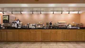 Free daily continental breakfast