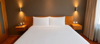 El Dorado Hotel