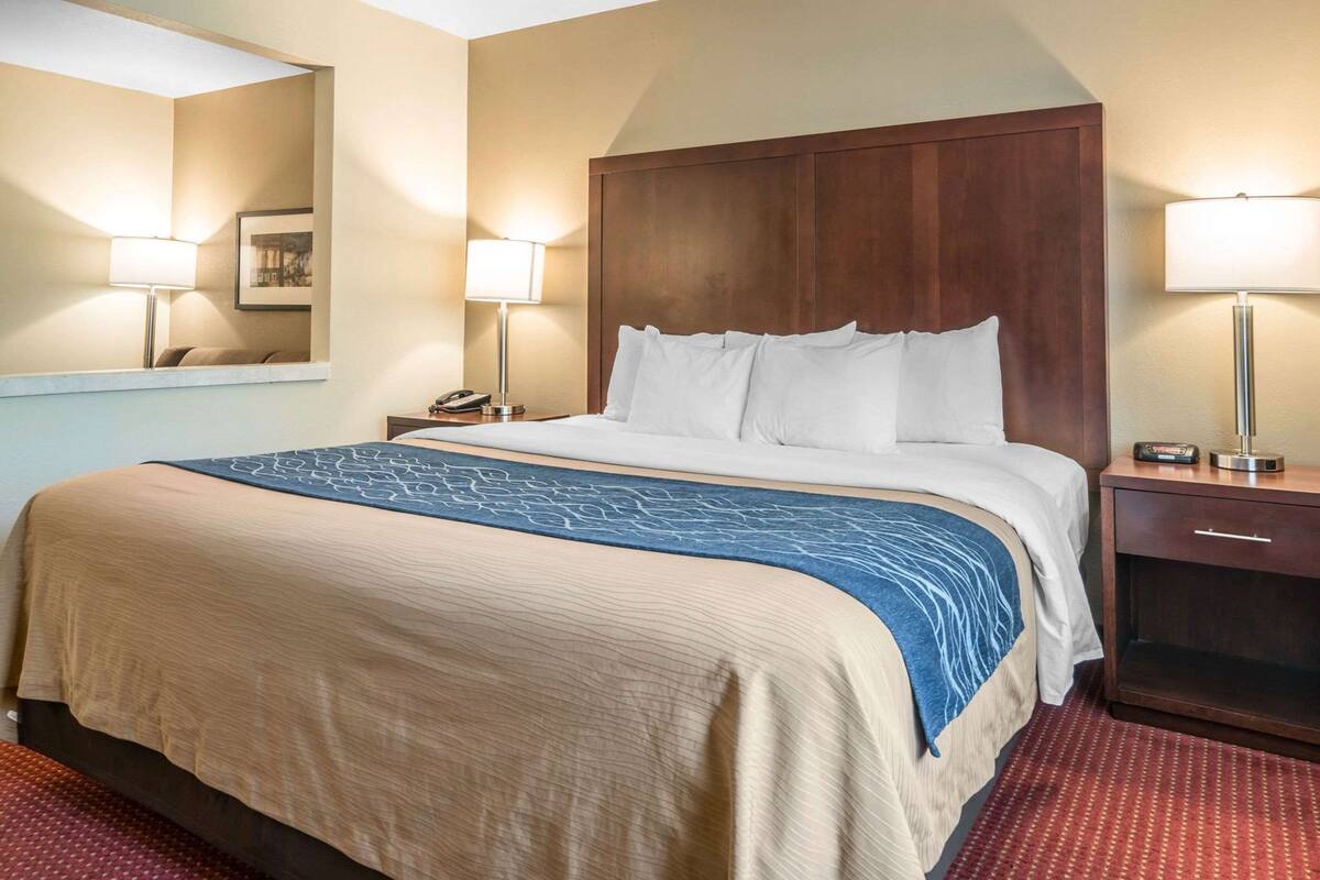Pillowtop beds, desk, blackout drapes, iron/ironing board