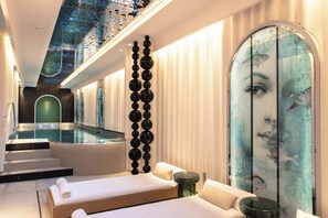 Couples treatment room(s), sauna, hot tub, steam room