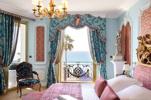 Deluxe Suite, 1 Bedroom, Sea View, Oceanfront | Beach/ocean view