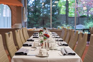 Tempat makan keluarga