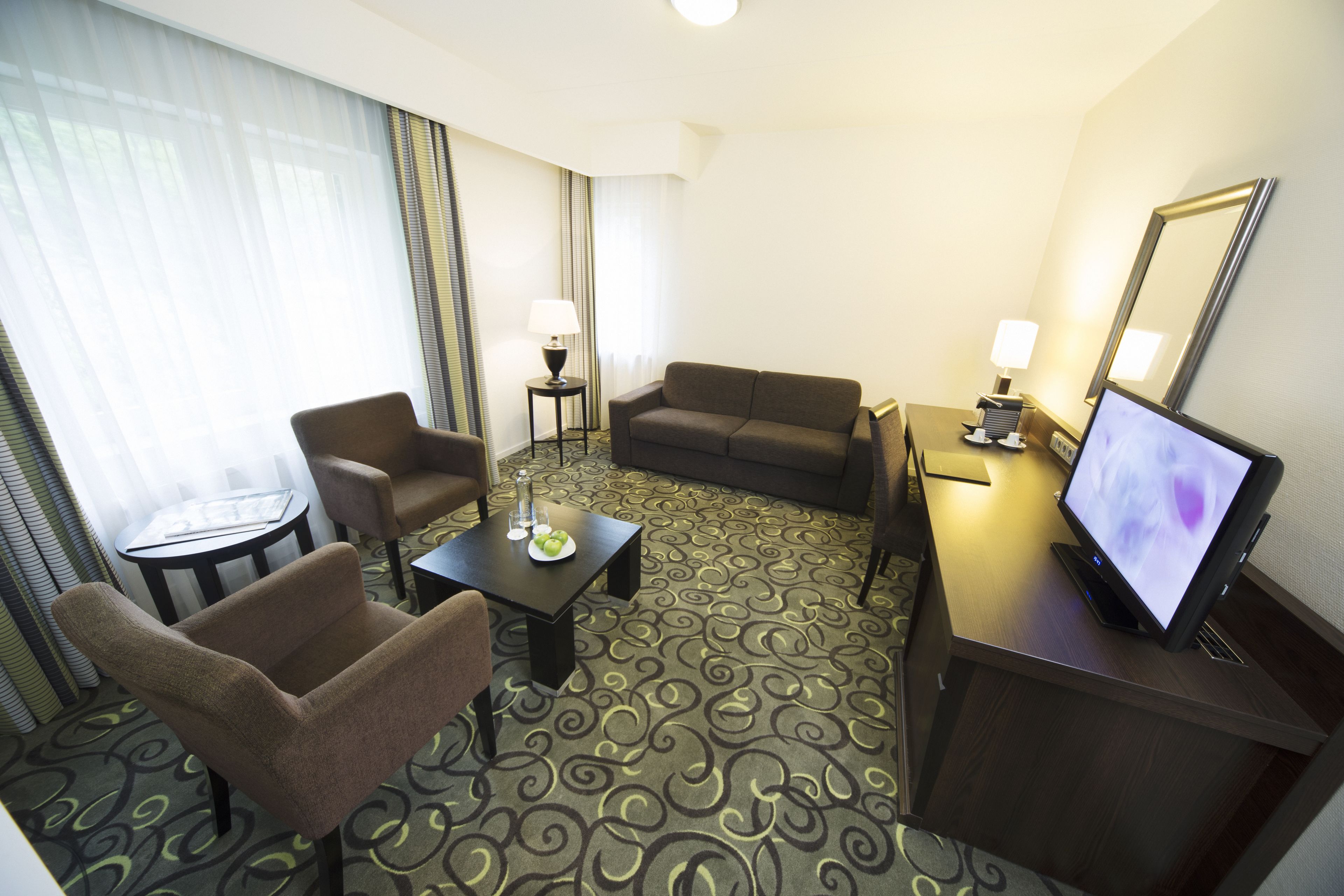 family suite | 1 bedroom, hypo-allergenic bedding, in-room safe, desk