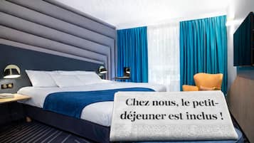 Rom – comfort | Sengetøy av topp kvalitet, skrivebord, blendingsgardiner og lydisolert