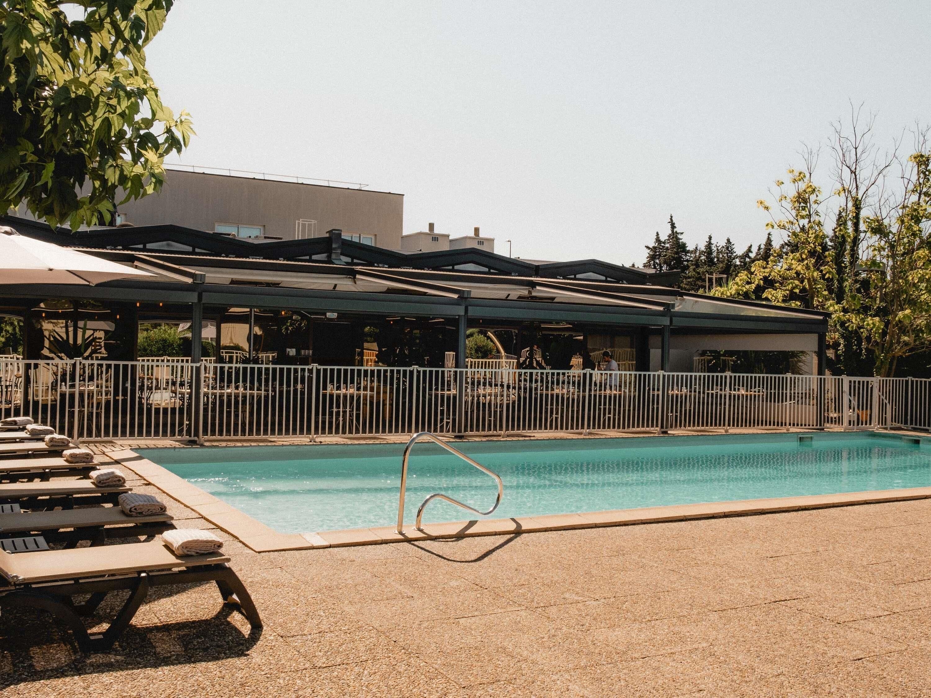 Piscine extérieure (ouverte en saison)