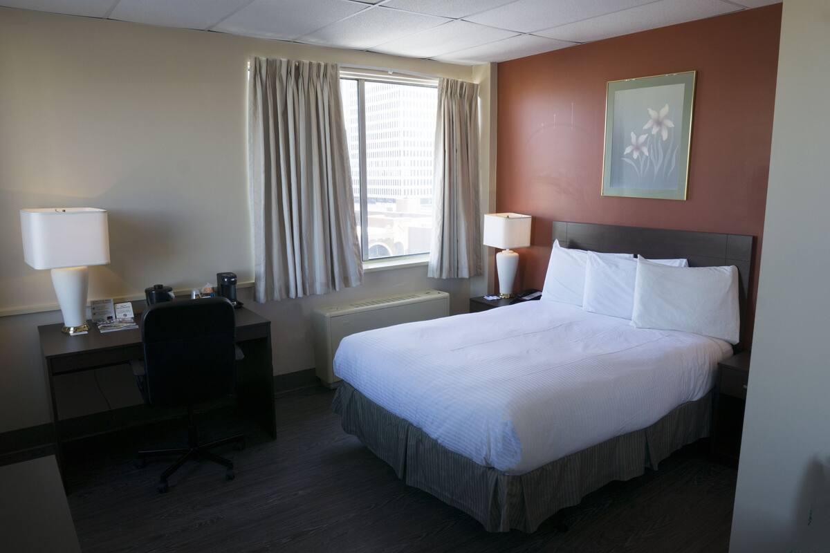Pillowtop beds, in-room safe, blackout drapes, iron/ironing board