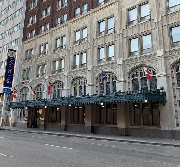 Front of property - The Marlborough Hotel (Winnipeg)
